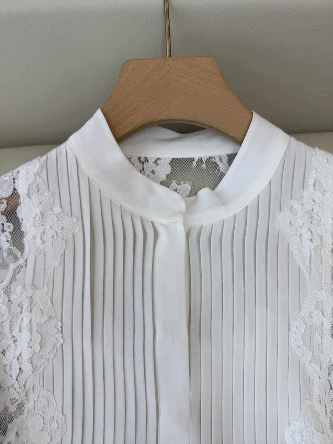 QD7656#新款衬衫💕ES 重工 顺宇丝 100% 真丝蕾丝绣花长袖衬衫 黑色 白色 SMLXL