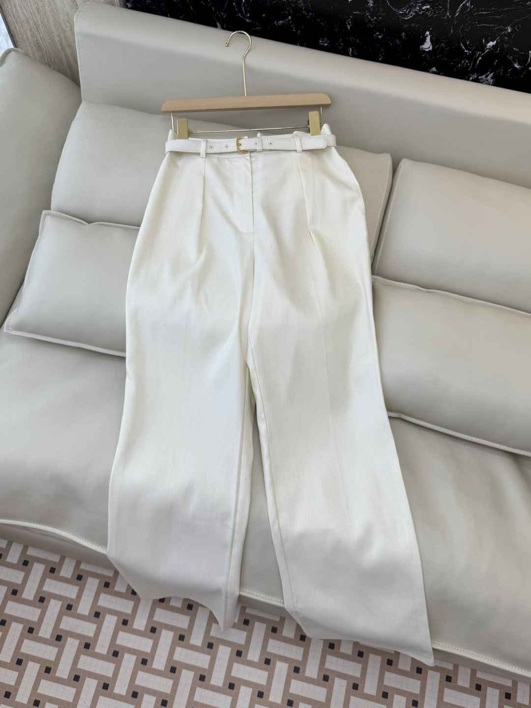 NO:665368,QD7905# new pants LP top version with belt 72 linen trousers off-white 36-42,,loro piana, 19860909QD7905#新款裤子 LP 顶级版 配腰带 72亚麻 长裤 米白色 36-42,,loro piana, ,Women's clothing