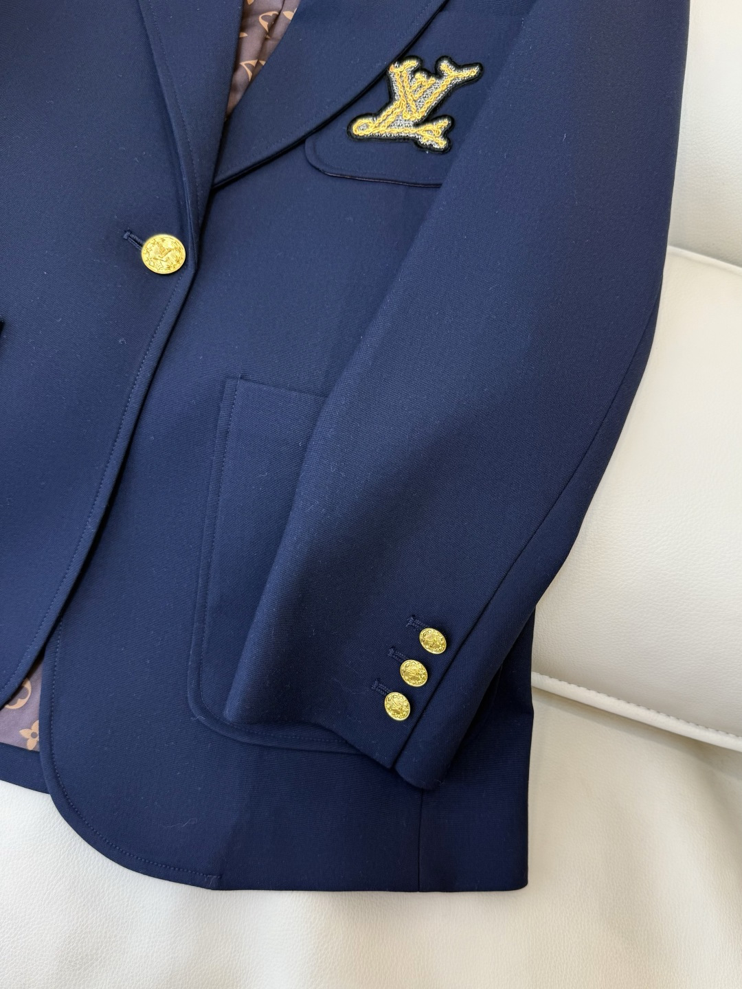 XZ0141#新款外套💕LV 50%羊毛 字母刺绣 长袖西装外套 黑色 蓝色 SMLXL