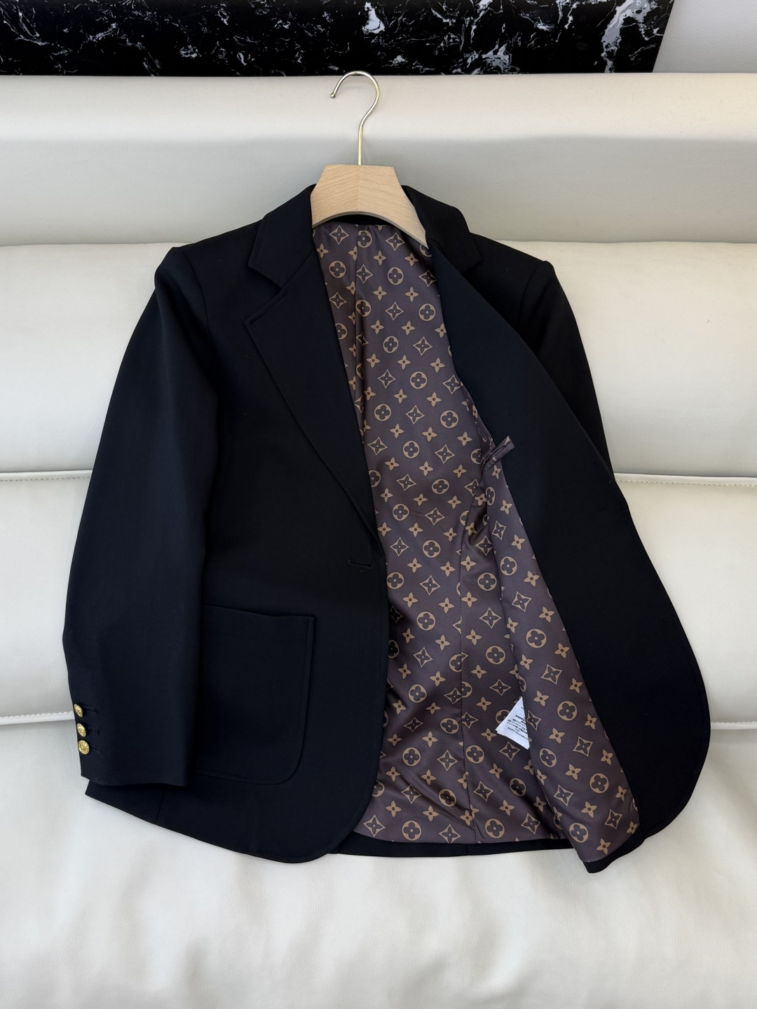 XZ0141#新款外套💕LV 50%羊毛 字母刺绣 长袖西装外套 黑色 蓝色 SMLXL