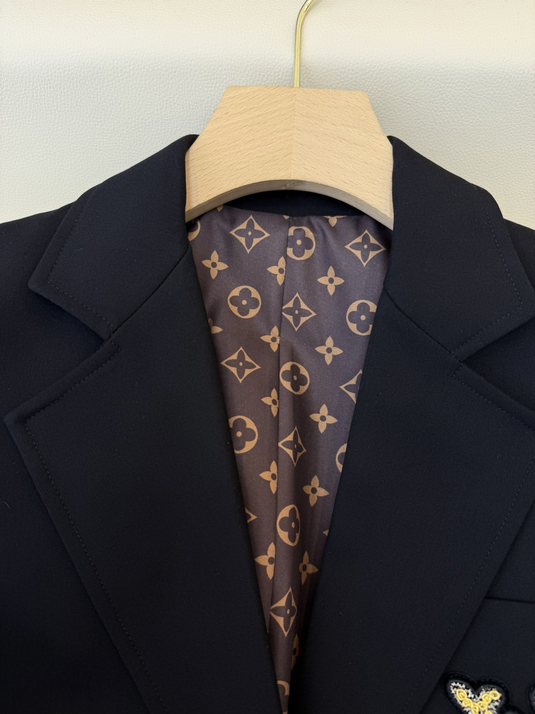 XZ0141#新款外套💕LV 50%羊毛 字母刺绣 长袖西装外套 黑色 蓝色 SMLXL