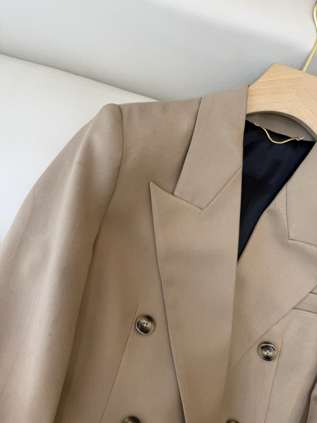 XZ089#新款外套💕YSL 超级大爆款 牛角扣长袖西装外套 黑色 卡其色 SMLXL