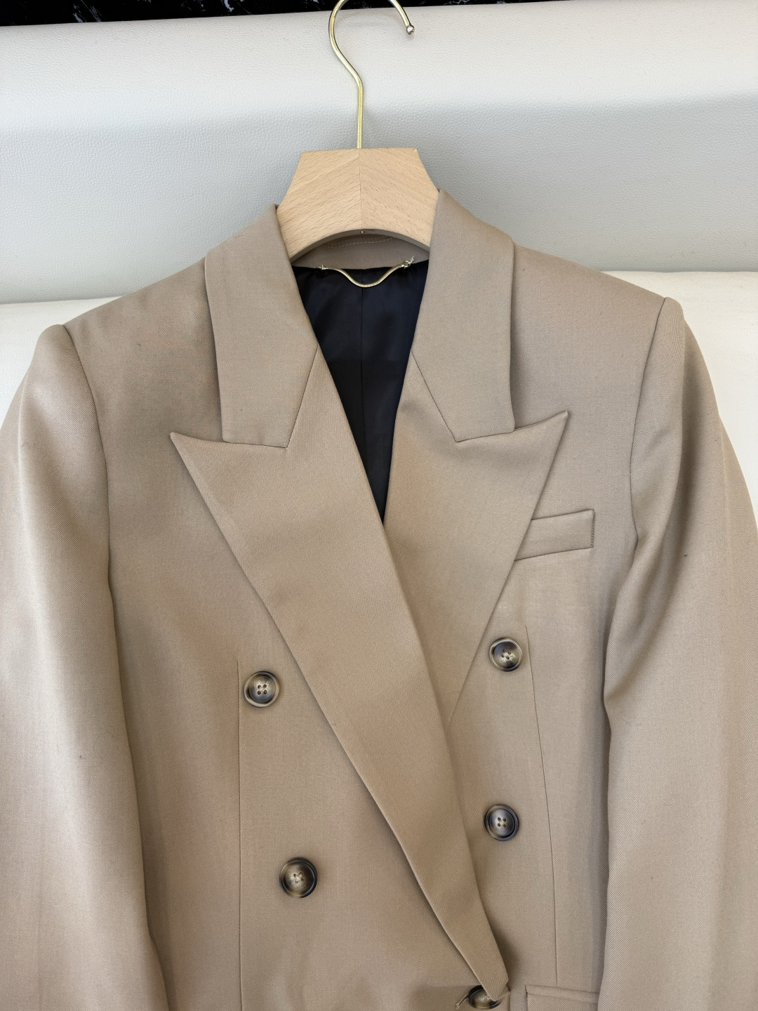 XZ089#新款外套💕YSL 超级大爆款 牛角扣长袖西装外套 黑色 卡其色 SMLXL