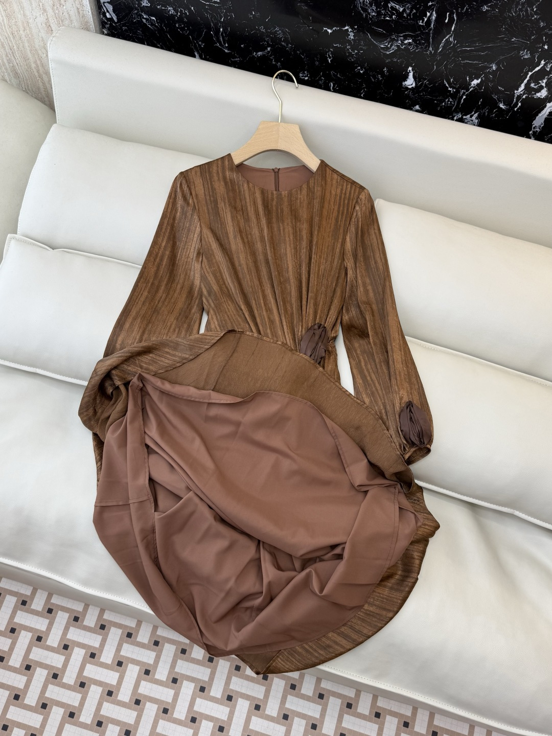 XF046#新款连衣裙💕鎏金岁月 显瘦长袖 连衣裙 黑色 咖色 SM LXL