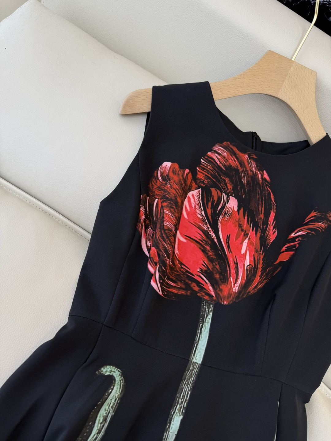 XF065#新款连衣裙💕郁金香印花 小黑裙 无袖长裙 连衣裙 黑色 SMLXL