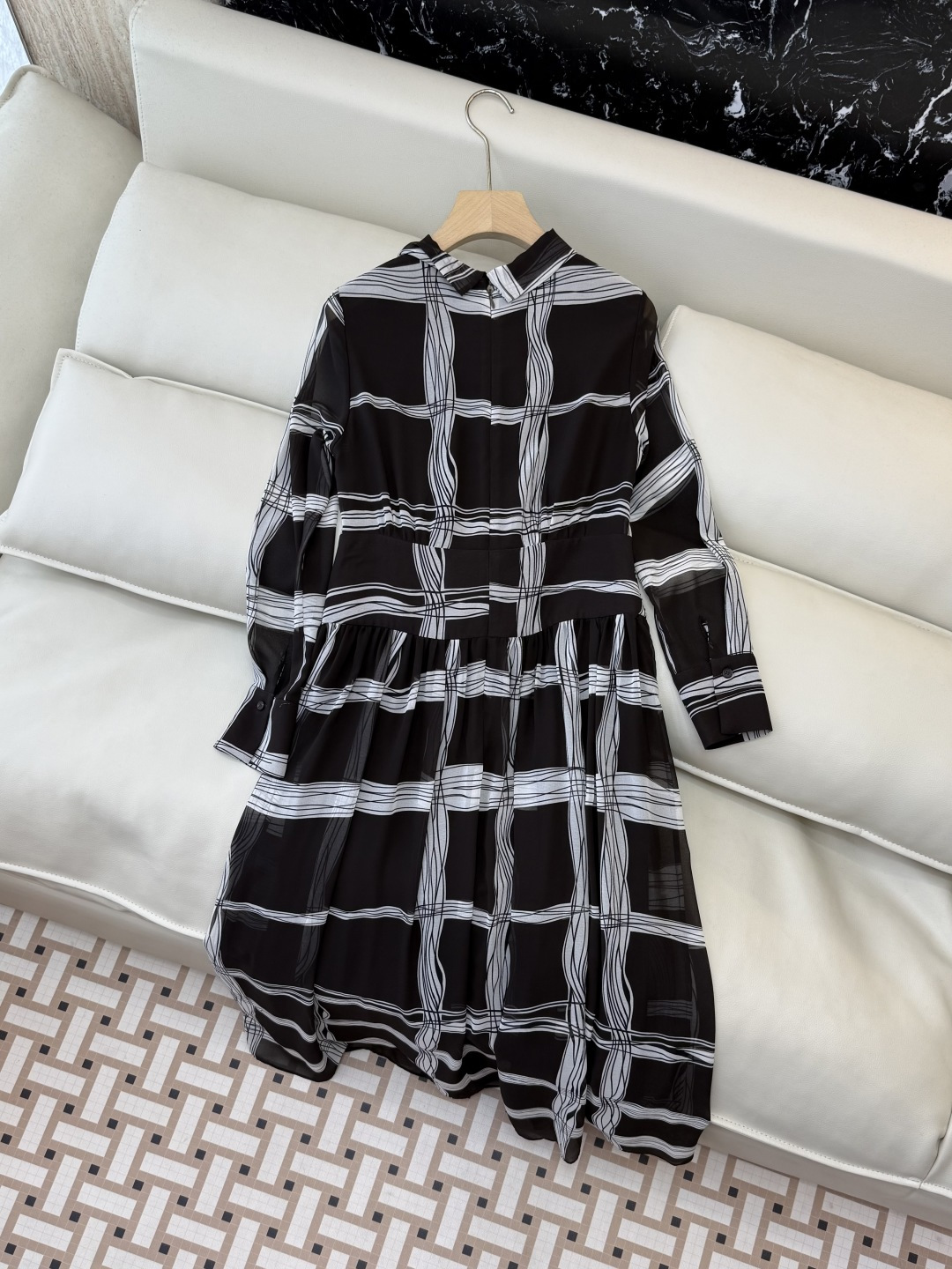 XF050#新款连衣裙💕几何拼色印花长袖 连衣裙 黑白色 SMLXL