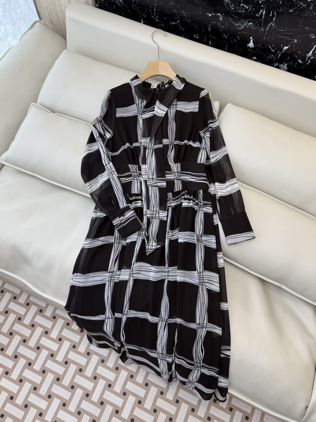 XF050#新款连衣裙💕几何拼色印花长袖 连衣裙 黑白色 SMLXL