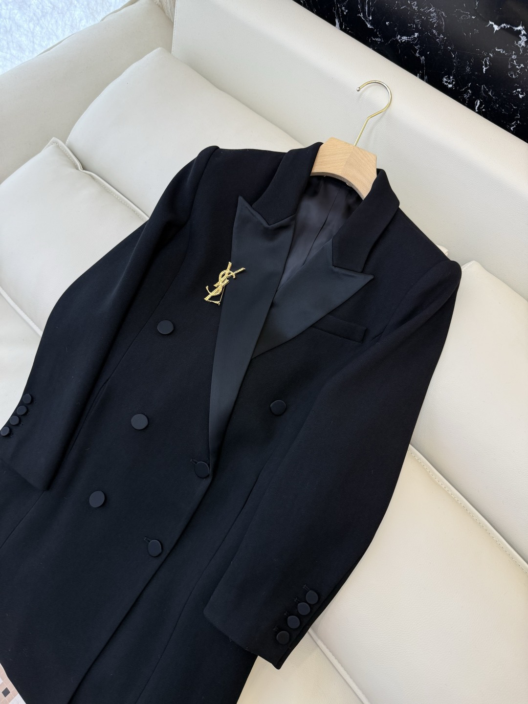 XZ0147#新款外套💕YSL 超级大爆款 长款41% 羊毛 西装料长袖外套 黑色 SMLXL