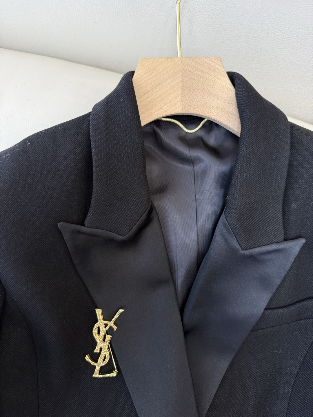 XZ0147#新款外套💕YSL 超级大爆款 长款41% 羊毛 西装料长袖外套 黑色 SMLXL