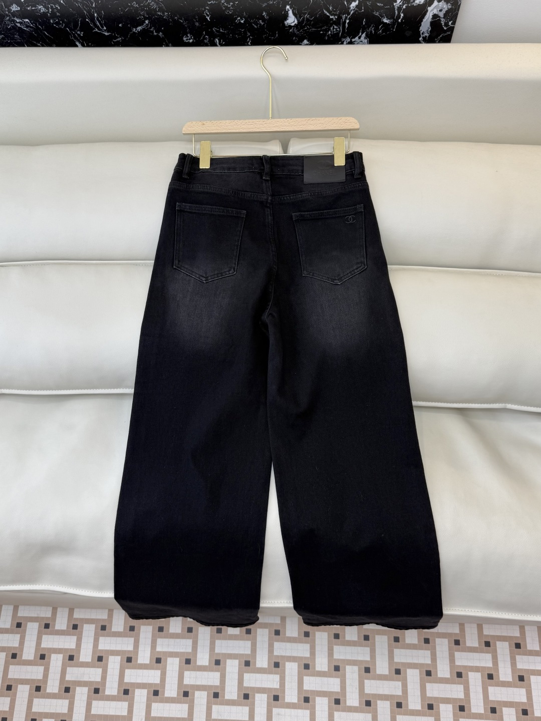 新款牛仔裤💕chanel 牛仔长裤 黑色 蓝色 SMLXL