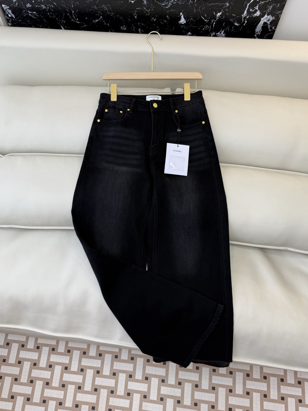 新款牛仔裤💕chanel 牛仔长裤 黑色 蓝色 SMLXL