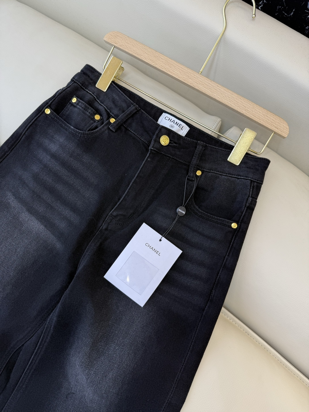 新款牛仔裤💕chanel 牛仔长裤 黑色 蓝色 SMLXL