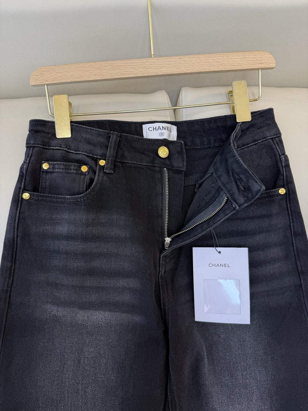 新款牛仔裤💕chanel 牛仔长裤 黑色 蓝色 SMLXL