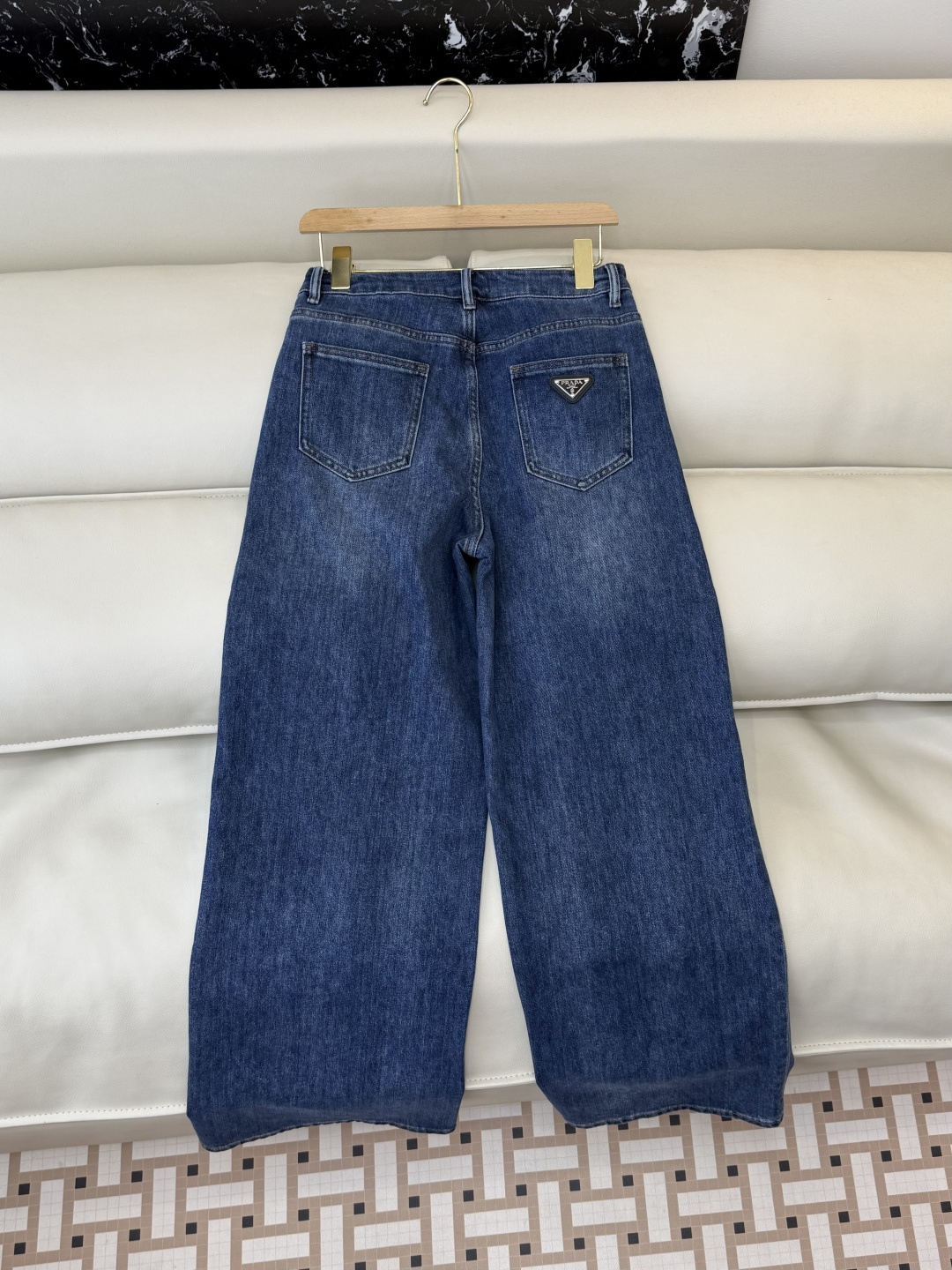 新款牛仔裤💕PRADA 三角标 水洗 牛仔长裤 蓝色 黑色 SMLXL