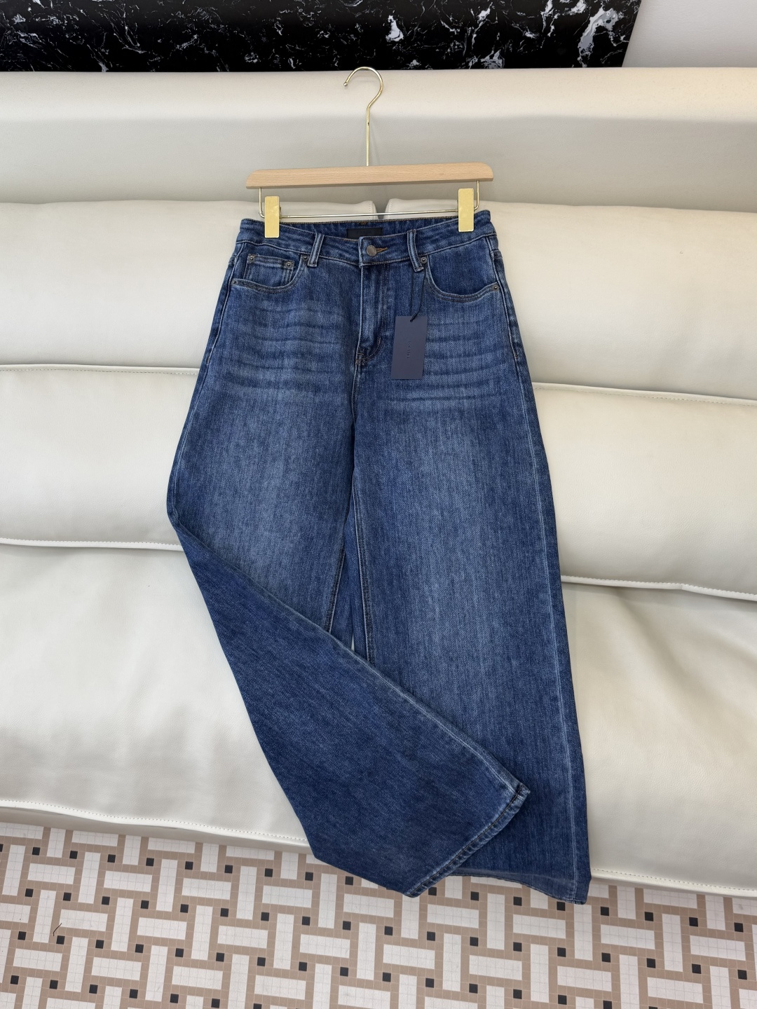 新款牛仔裤💕PRADA 三角标 水洗 牛仔长裤 蓝色 黑色 SMLXL