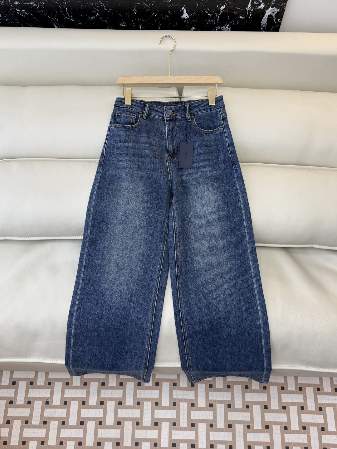 NO:667629,260C003# new jeans RADA triangle logo washed denim trousers blue SMLXL,,prada,jeans, 19860909260C003#新款牛仔裤 RADA 三角标 水洗 牛仔长裤 蓝色 SMLXL,,prada,jeans, ,Women's clothing