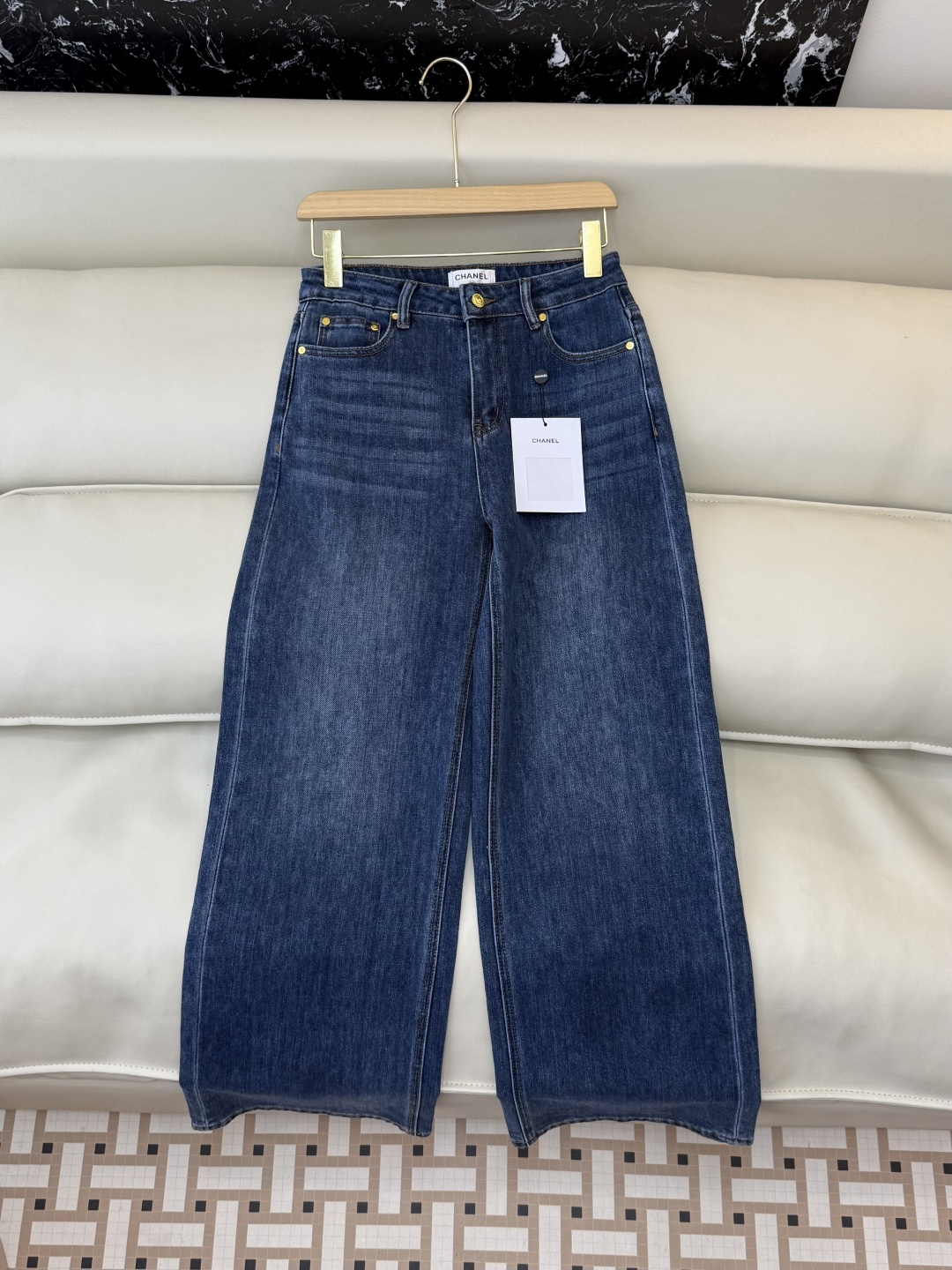 新款牛仔裤💕chanel 牛仔长裤 黑色 蓝色 SMLXL