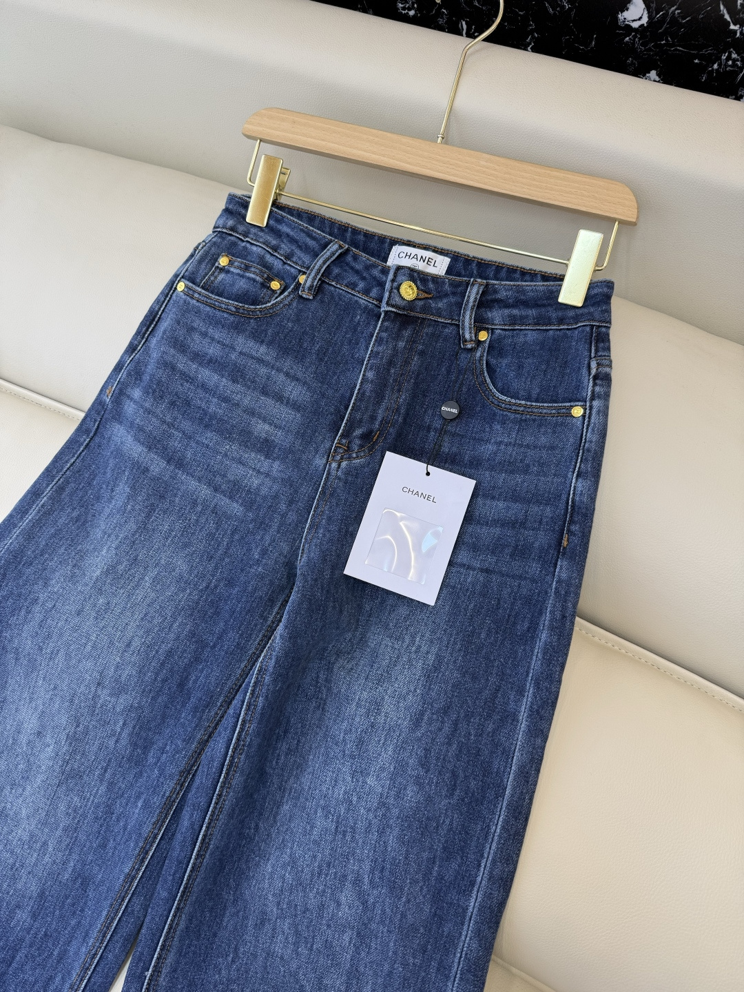 新款牛仔裤💕chanel 牛仔长裤 黑色 蓝色 SMLXL