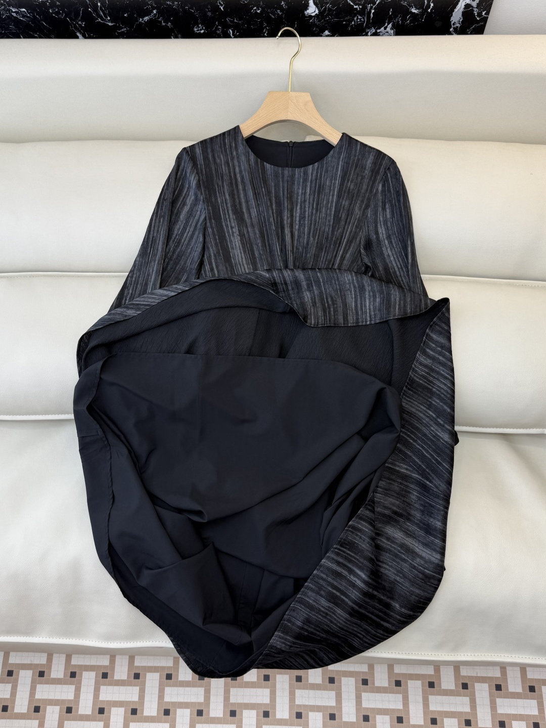 XF046#新款连衣裙💕鎏金岁月 显瘦长袖 连衣裙 黑色 咖色 SM LXL