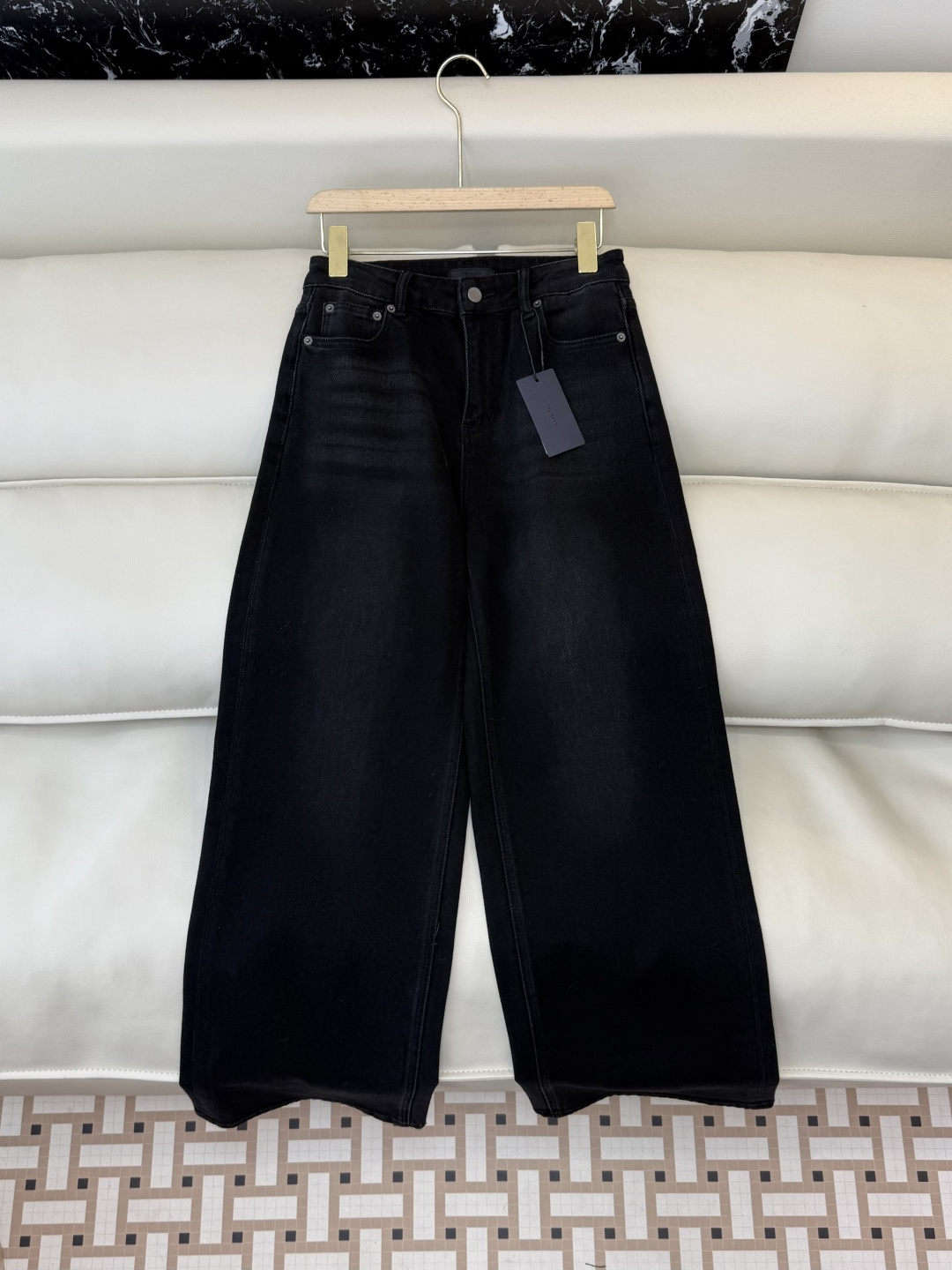 NO:667623,260C004# New denim RADA triangle logo washed denim trousers blue black SMLXL, prada,  19860909260C004#新款牛仔 RADA 三角标 水洗 牛仔长裤 蓝色 黑色 SMLXL,,prada, ,Women's clothing