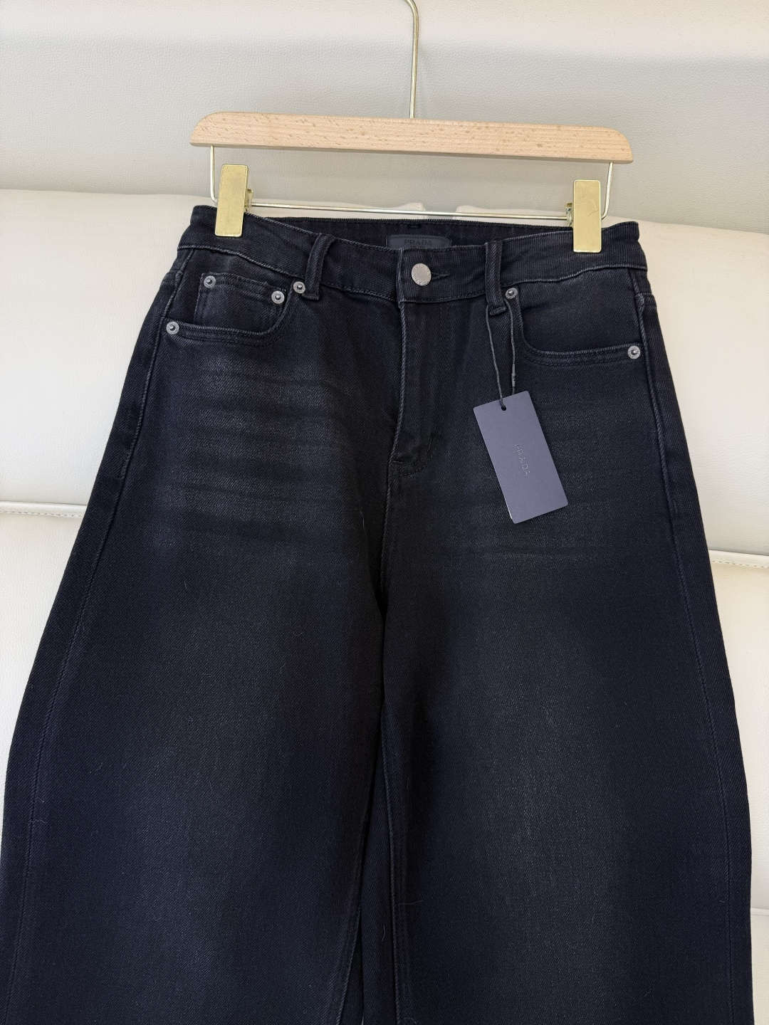 新款牛仔裤💕PRADA 三角标 水洗 牛仔长裤 蓝色 黑色 SMLXL
