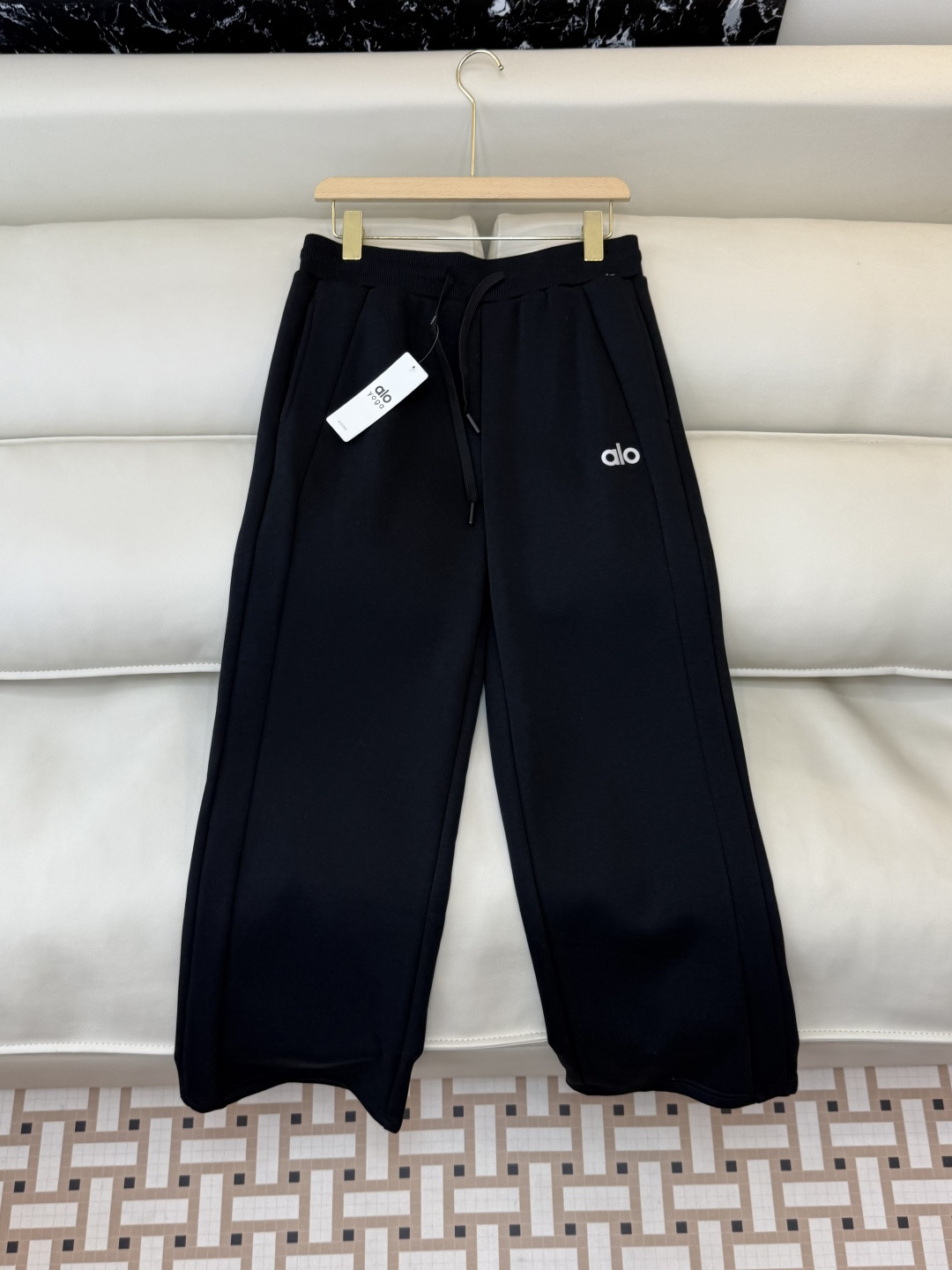 新款套装💕Alo 加绒卫衣➕长裤套装 黑色 灰色 米色 粉色 SMLXL