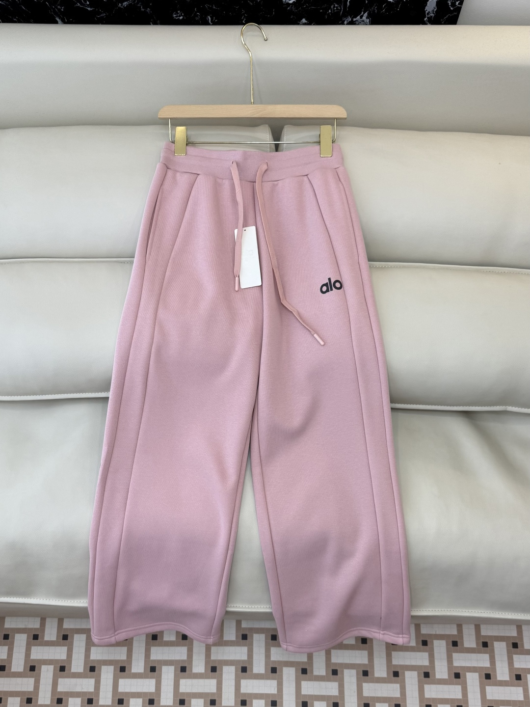 新款套装💕Alo 加绒卫衣➕长裤套装 黑色 灰色 米色 粉色 SMLXL