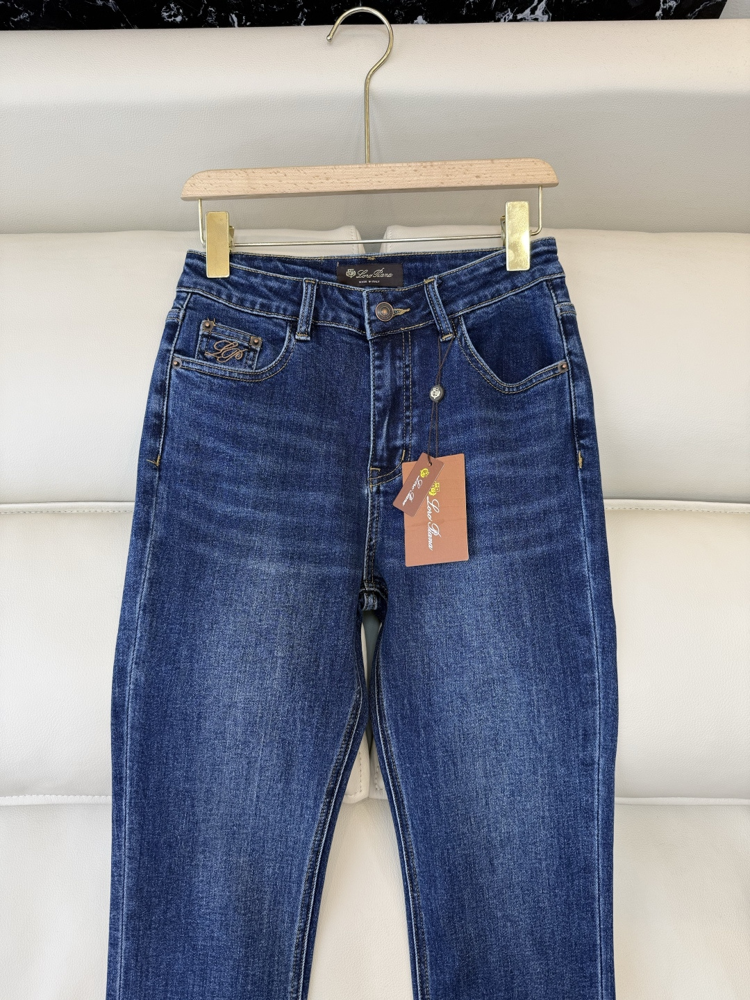 NZ017#新款牛仔裤💕LP 超舒适 绣花款logo 直筒 牛仔裤 黑色 蓝色 26/27/28/29