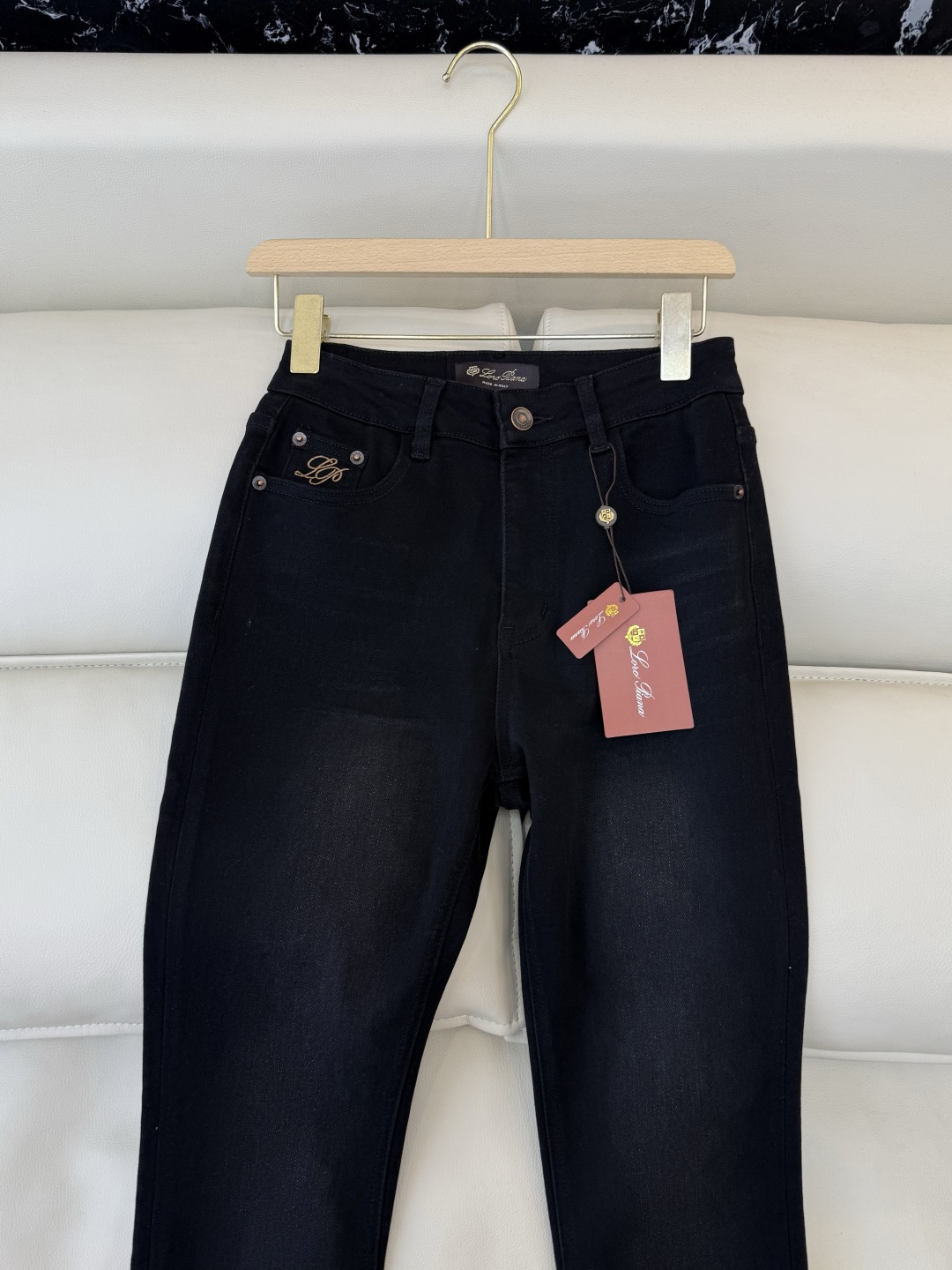 NZ017#新款牛仔裤💕LP 超舒适 绣花款logo 直筒 牛仔裤 黑色 蓝色 26/27/28/29