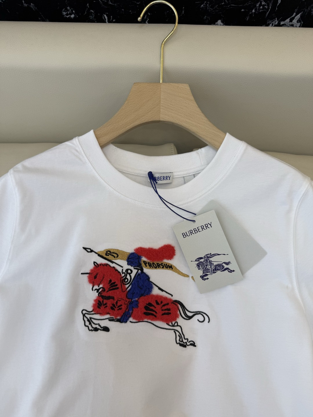 QG0135#新款T恤💕Bur 刺绣小马 logo 短袖T恤 白色 红色 SML