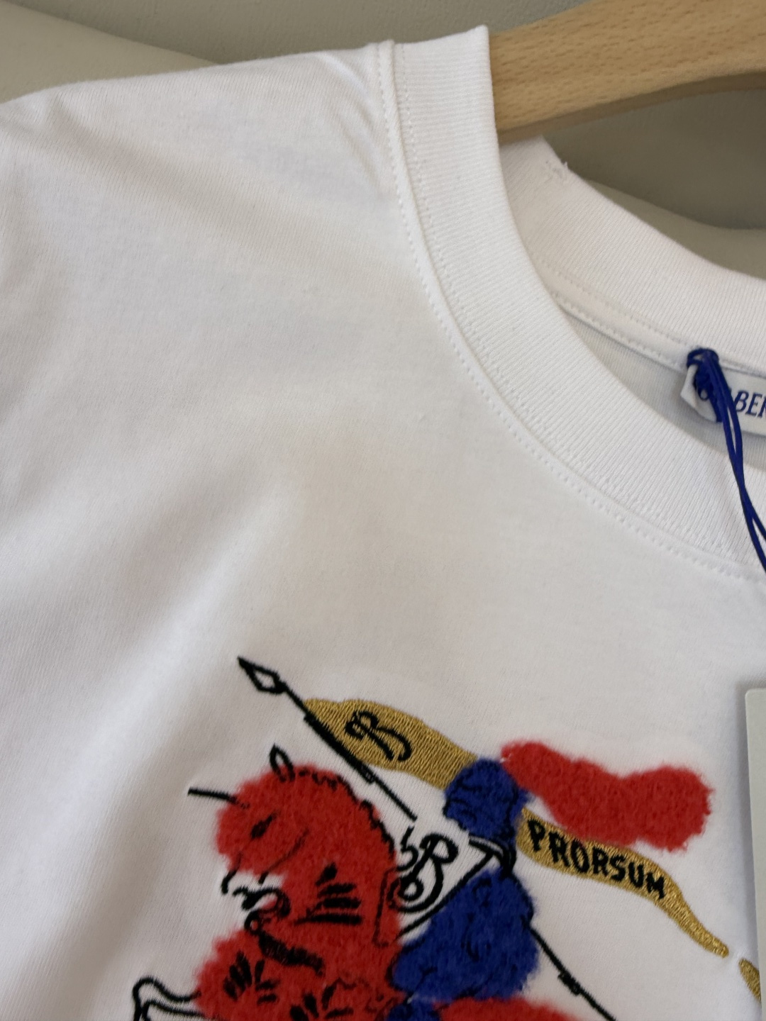 QG0135#新款T恤💕Bur 刺绣小马 logo 短袖T恤 白色 红色 SML