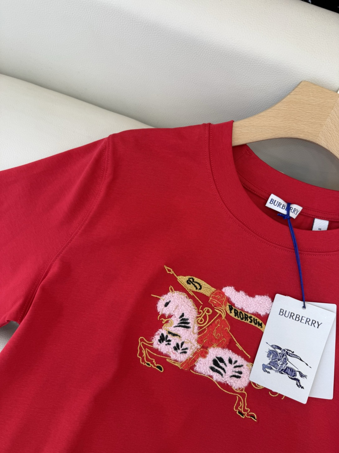 QG0135#新款T恤💕Bur 刺绣小马 logo 短袖T恤 白色 红色 SML