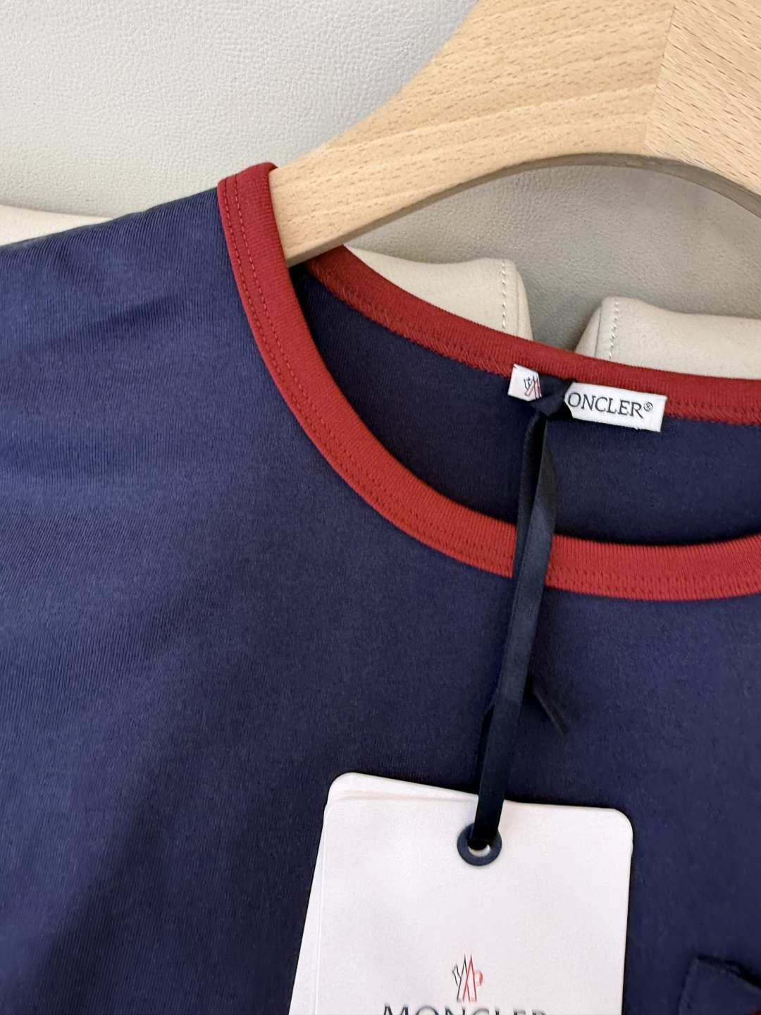 QG0136#新款T恤💕moncler 绣标logo 短袖T恤 米色 藏青色 SML