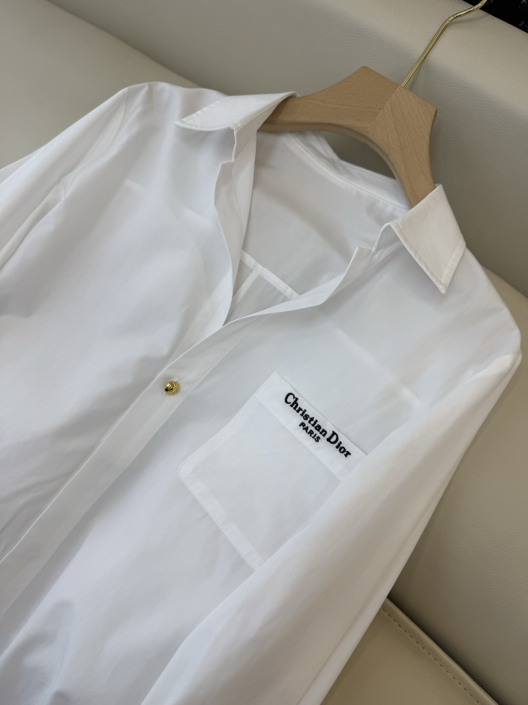 CY092#新款衬衫。Dior 金扣子 修身长袖 衬衫 白色 SM L