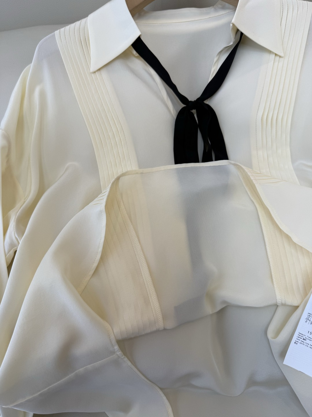 BS1059#新款衬衫💕max mara 100% 真丝配飘带 长袖衬衫 米黄色 36-42