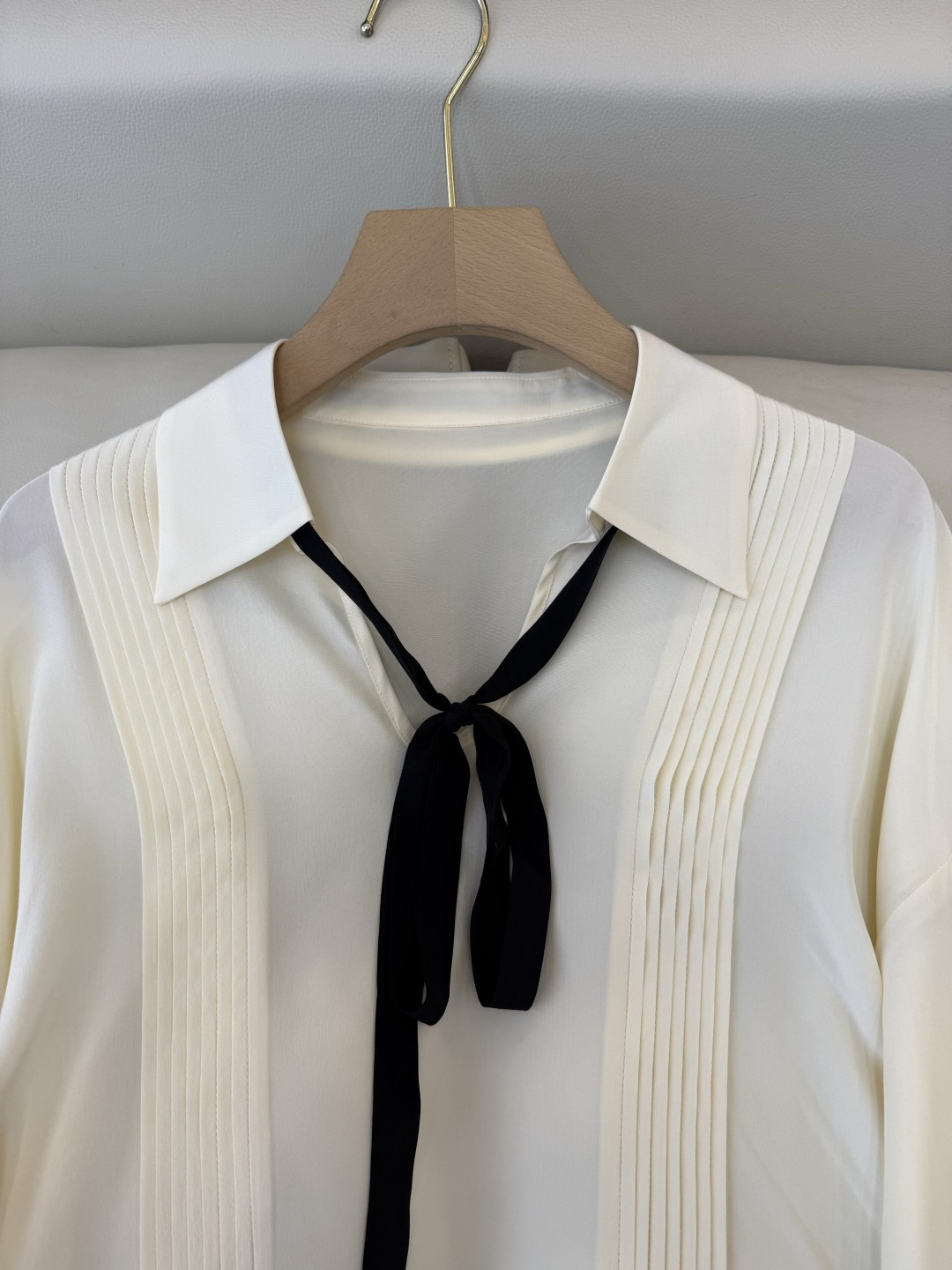 BS1059#新款衬衫💕max mara 100% 真丝配飘带 长袖衬衫 米黄色 36-42