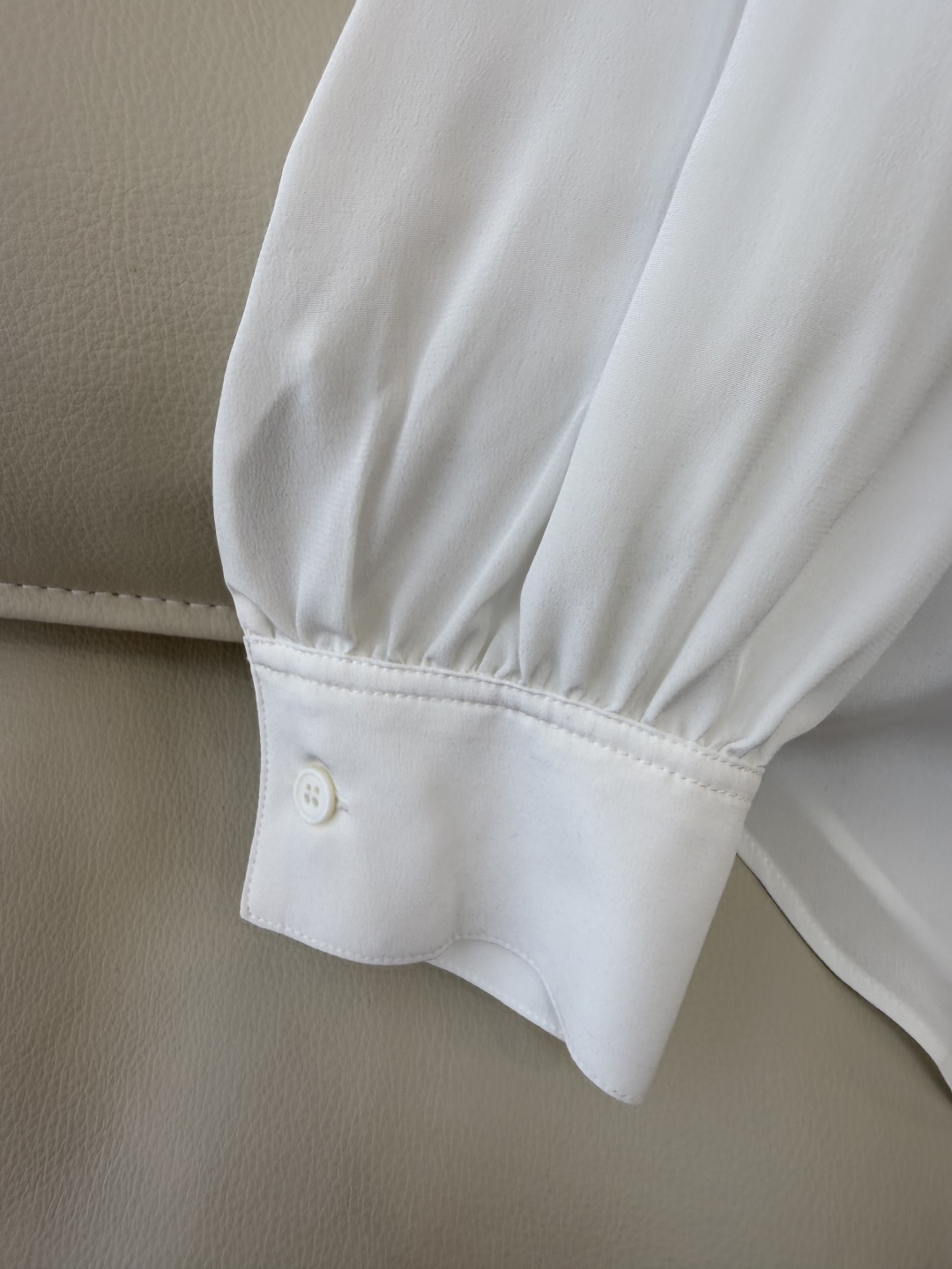 BS1061#新款衬衫💕极简风 100% 真丝纯色 长袖衬衫 黑色 白色 SMLXL