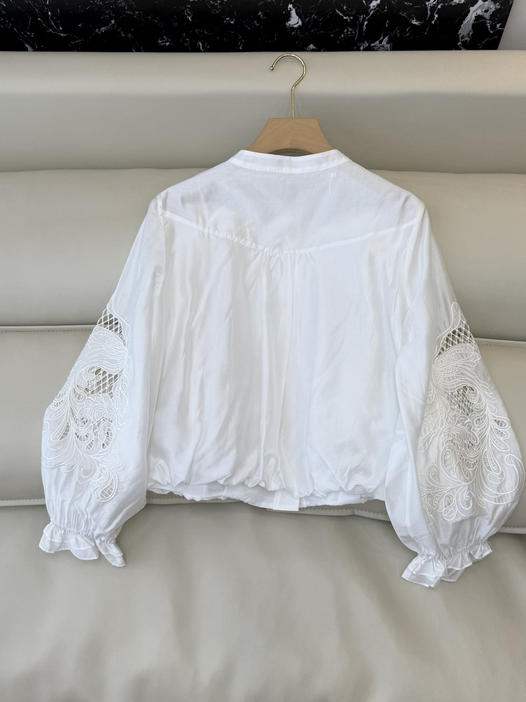 AG004#新款衬衫‼️zim* 重工刺绣镂空绣花长袖衬衫 粉色 白色 SML XL