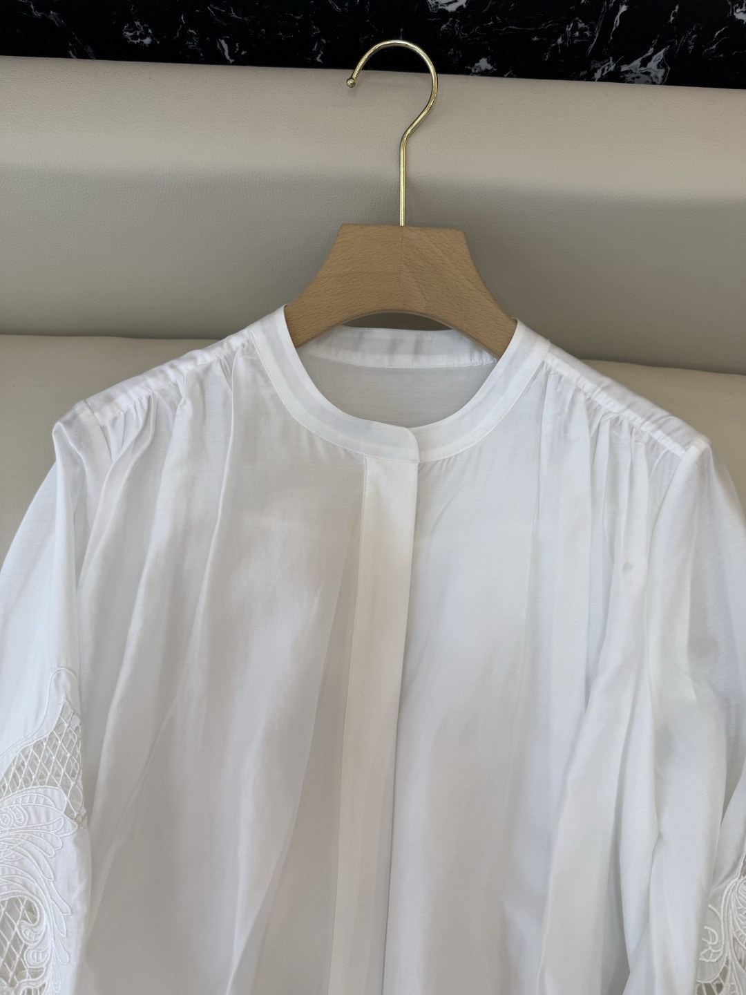 AG004#新款衬衫‼️zim* 重工刺绣镂空绣花长袖衬衫 粉色 白色 SML XL