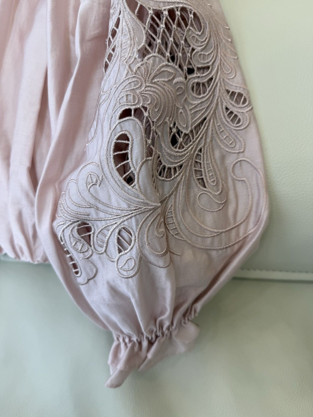 AG004#新款衬衫‼️zim* 重工刺绣镂空绣花长袖衬衫 粉色 白色 SML XL