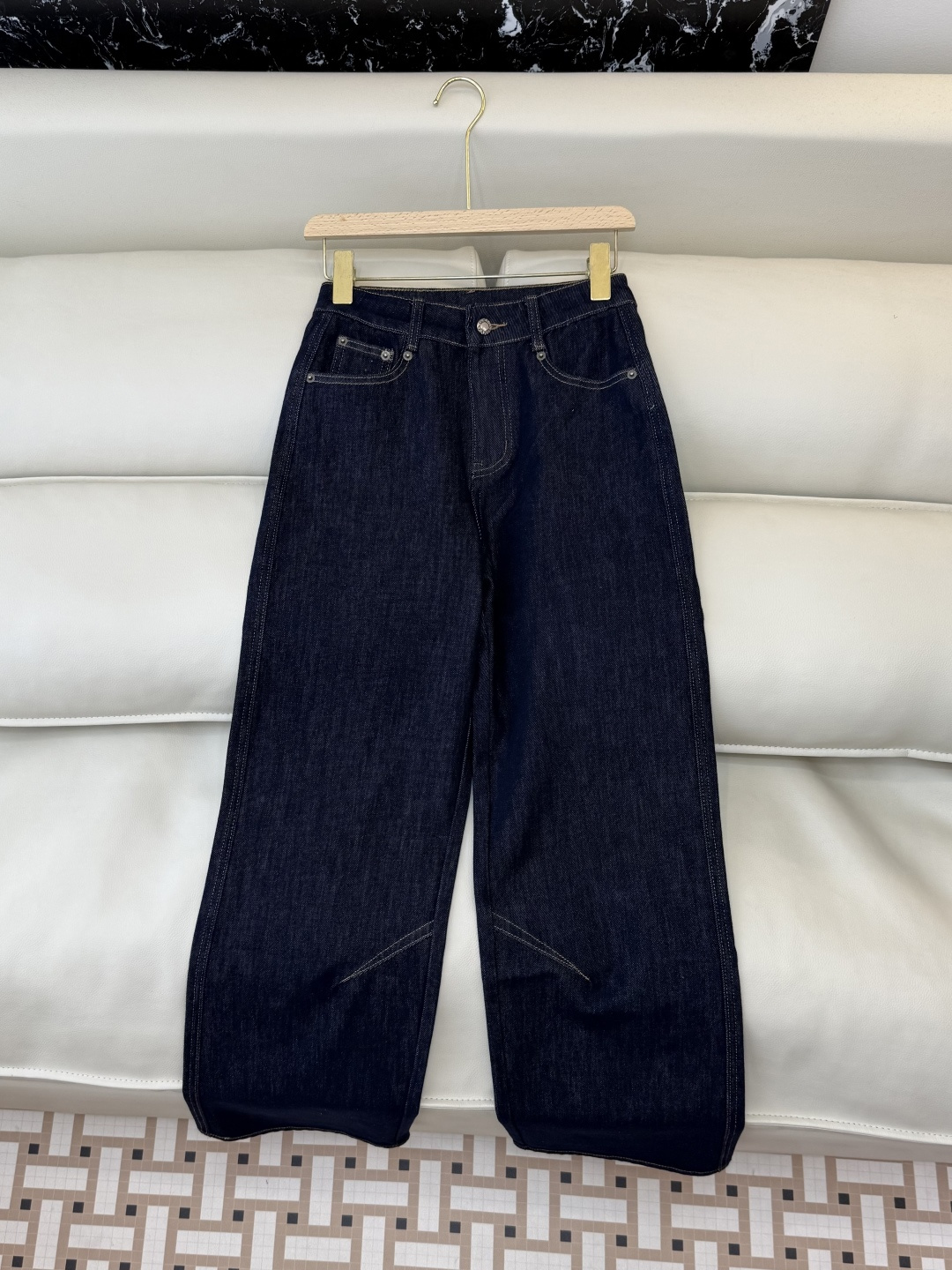 NO:694031,CX0176# New Jeans Prada Triangular Label Denim Cotton Slim Jeans Dark Blue Light Blue White 26-30 Sizes,,prada,jeans,19860909CX0176#新款牛仔裤 Prada 三角标 牛仔棉显瘦牛仔裤 深蓝色 浅蓝色 白色 26-30码,,prada,jeans,,Women's clothing