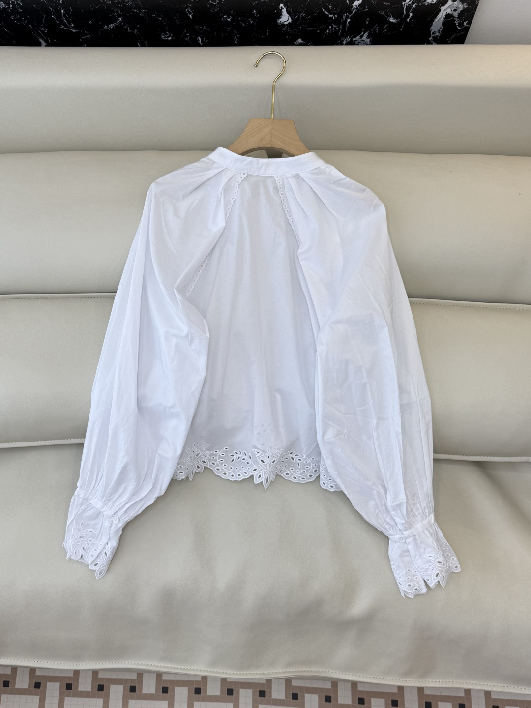 ES001#新款衬衫💕ES 棉布绣花显瘦 长袖衬衫 ML