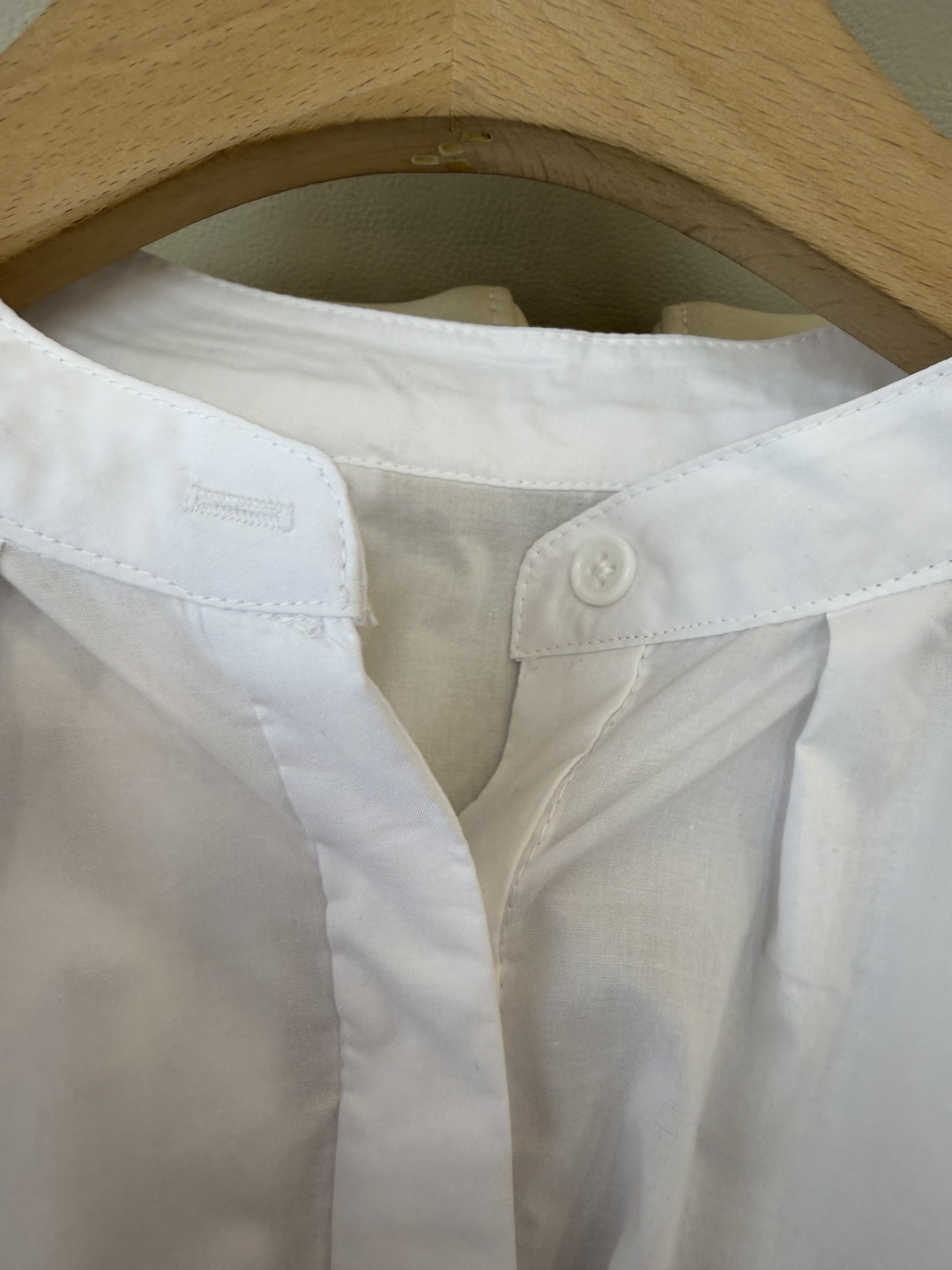 ES001#新款衬衫💕ES 棉布绣花显瘦 长袖衬衫 ML