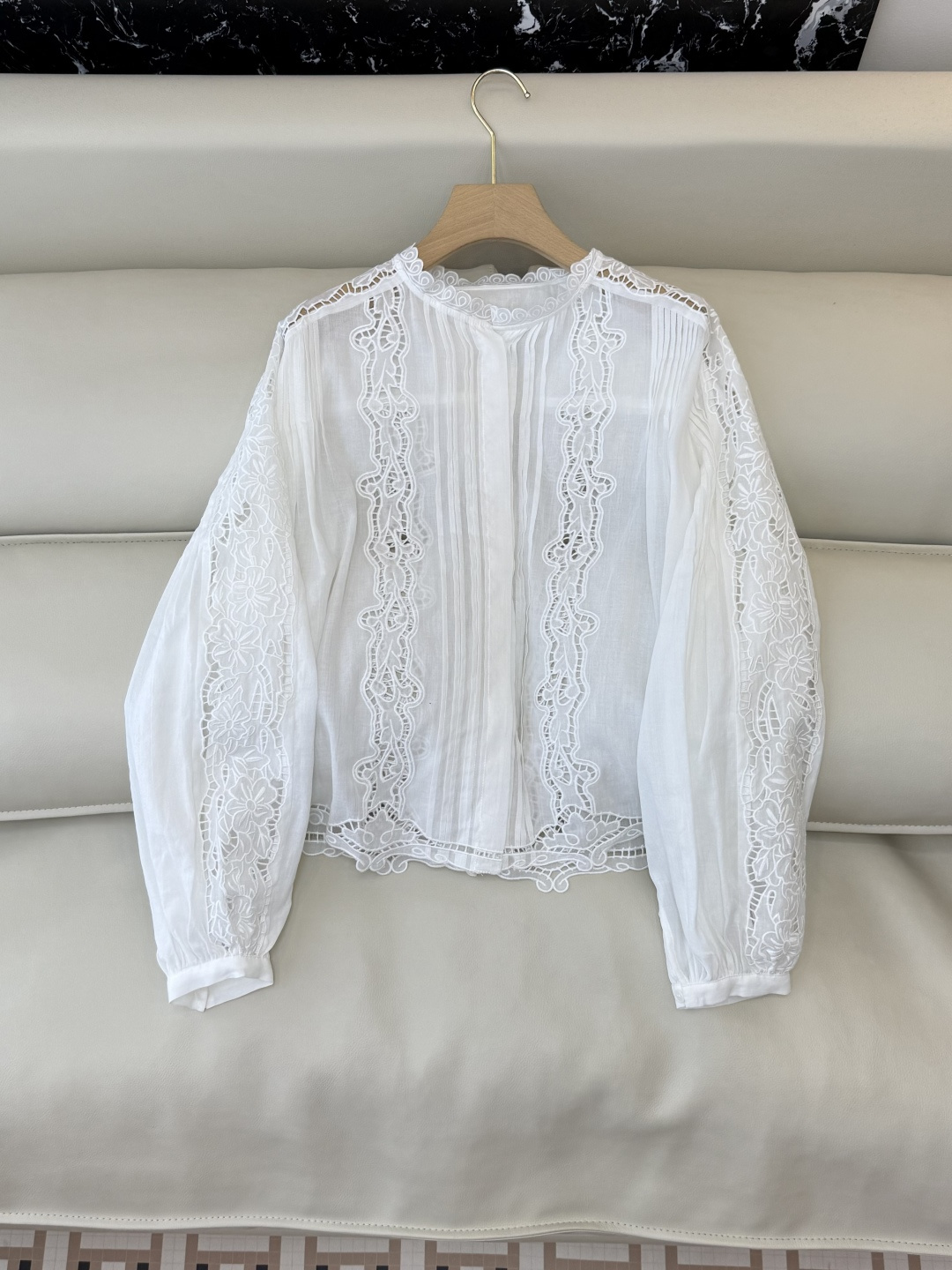 NO:687271,ES003# new shirt P ES ramie cotton hollow embroidered long-sleeved shirt ML,,shirts,19860909ES003#新款衬衫P ES 苎麻棉 镂空 绣花 长袖衬衫 ML,,shirts,,Women's clothing