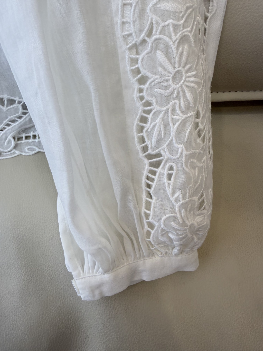 ES003#新款衬衫💕ES 苎麻棉 镂空 绣花 长袖衬衫 ML