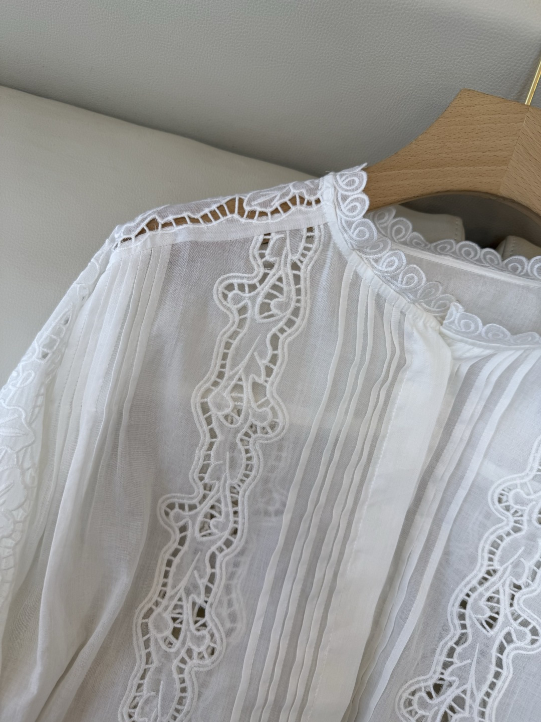 ES003#新款衬衫💕ES 苎麻棉 镂空 绣花 长袖衬衫 ML