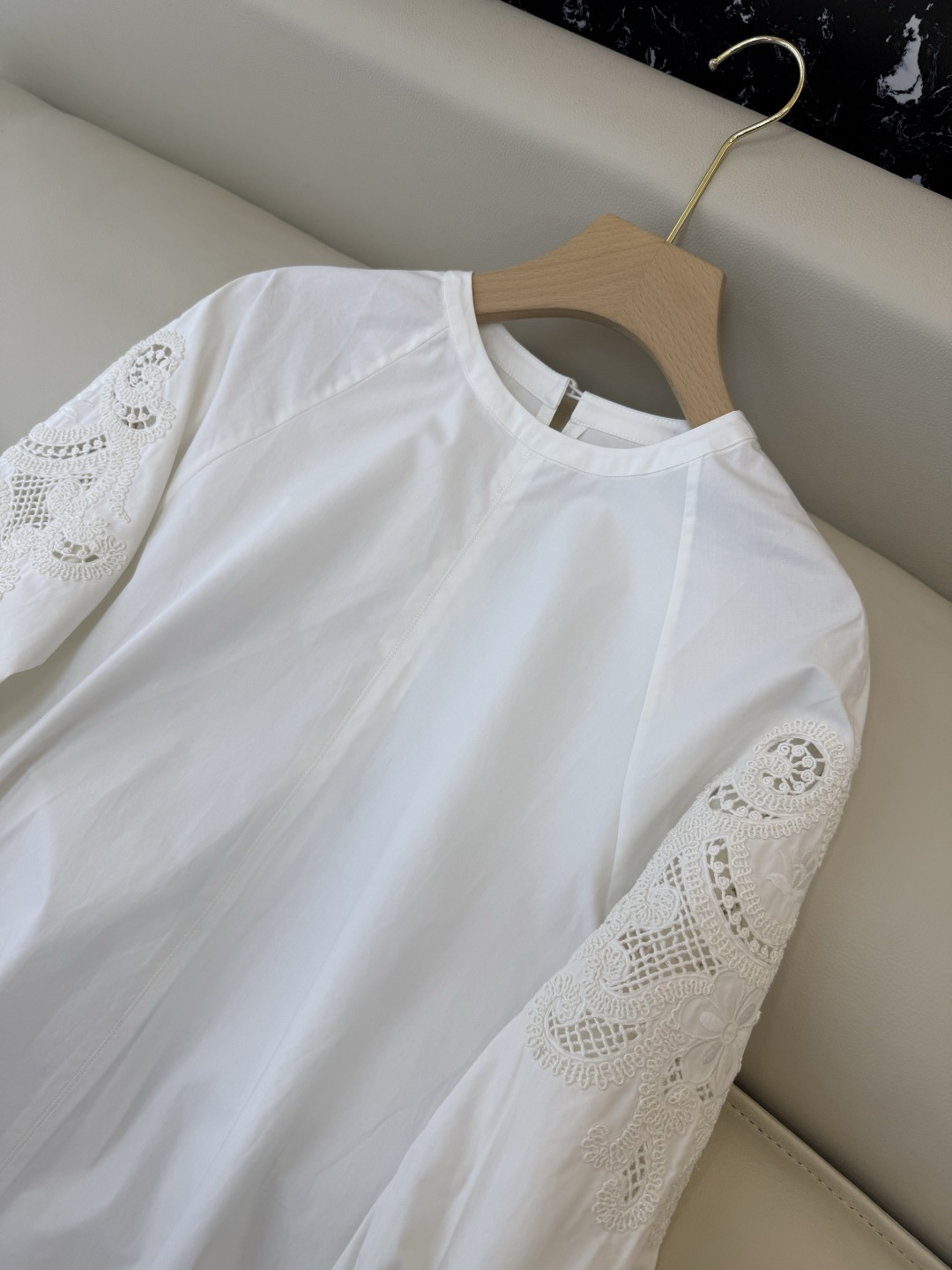 ES005#新款衬衫💕ES 刺绣镂空 绣花 长袖衬衫 米黄色 白色 SML