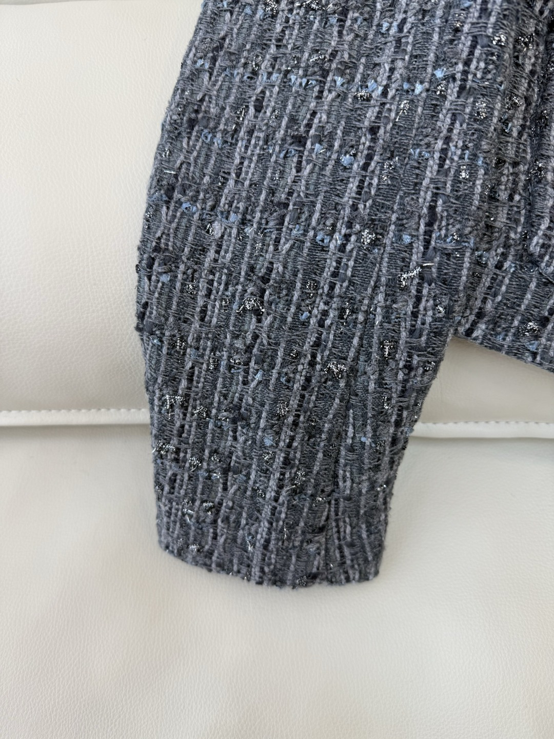 XM003#新款外套💕Chanel 山茶花 复古粗花呢外套 深灰黑 SMLXL