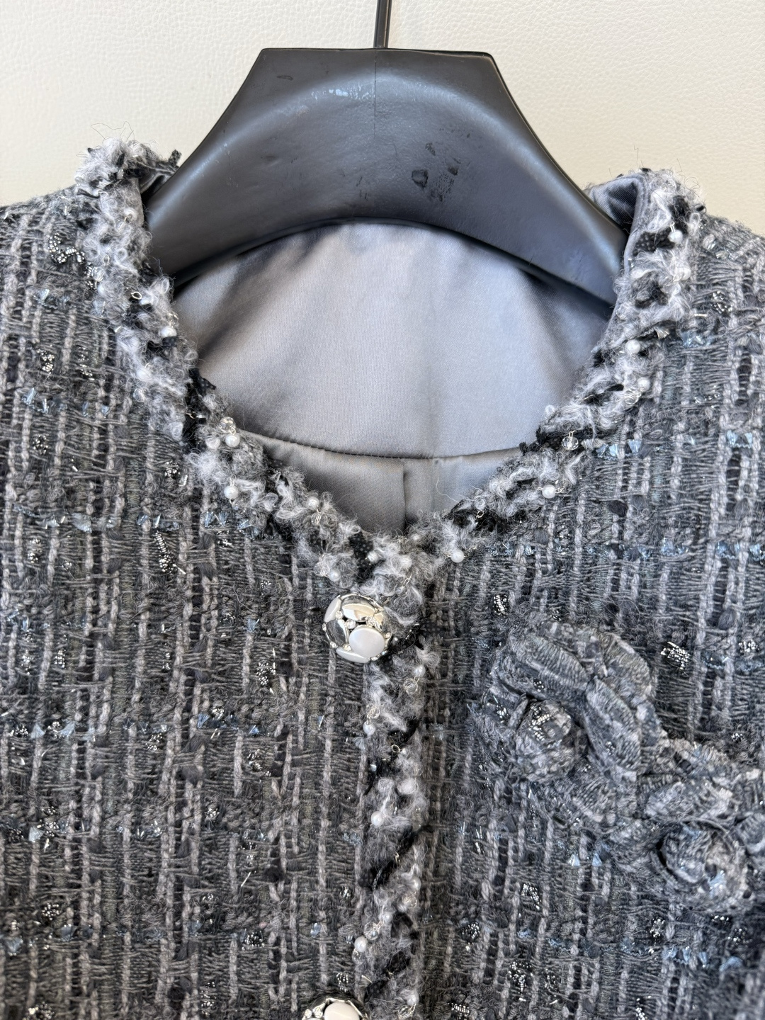 XM003#新款外套💕Chanel 山茶花 复古粗花呢外套 深灰黑 SMLXL