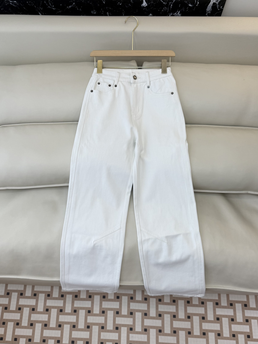 NO:694028,CX0176# New Jeans P Prada triangle logo denim cotton slim jeans dark blue light blue white 26-30 yards,,prada,jeans,19860909CX0176#新款牛仔裤P Prada 三角标 牛仔棉显瘦牛仔裤 深蓝色 浅蓝色 白色 26-30码,,prada,jeans,,Women's clothing